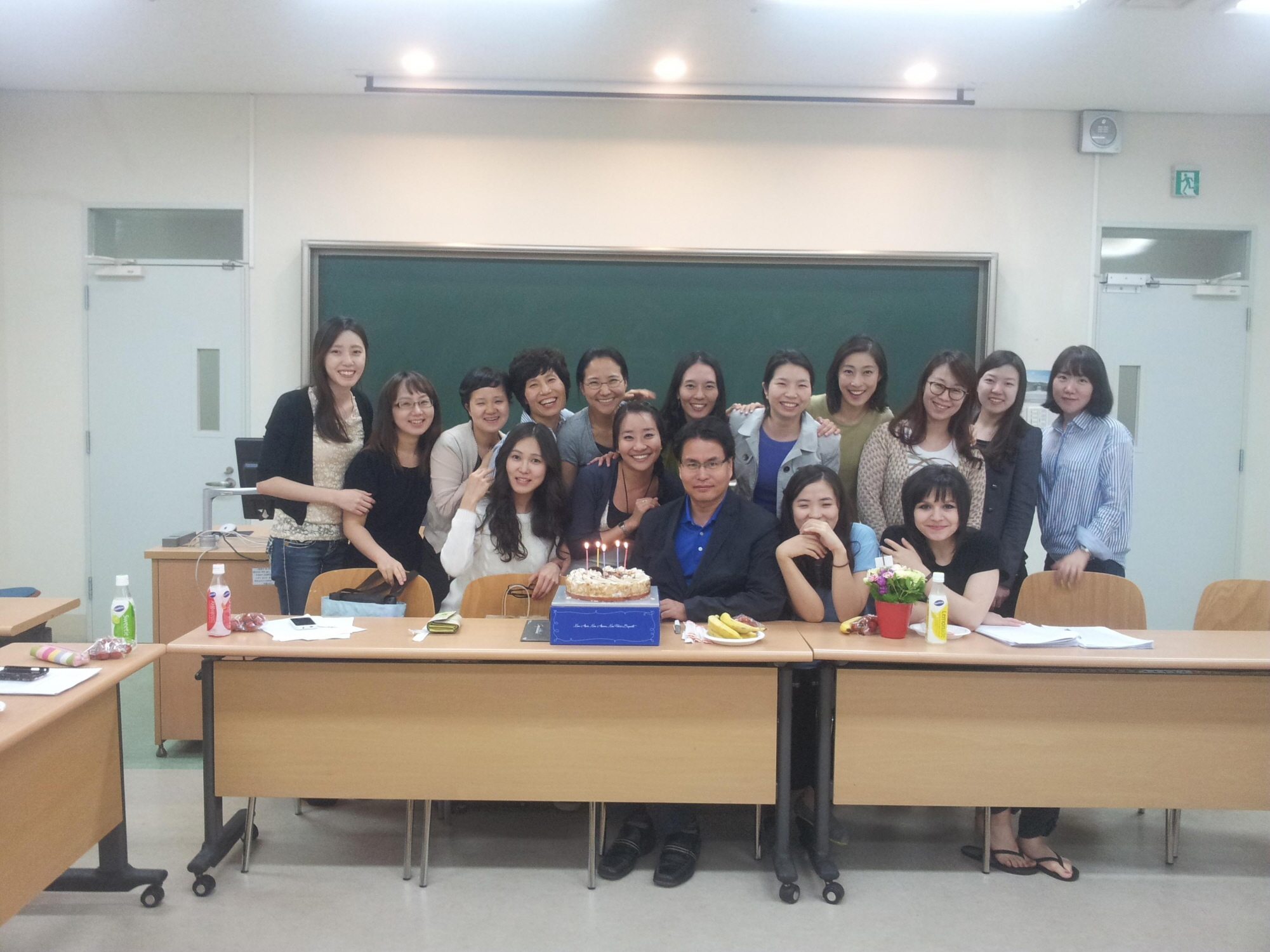 일반대학원 조직변화 세미나 서프라이즈 파티 2012-5-10